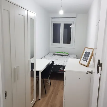 5 Bedroom 900 Meters From The * آكورونيا